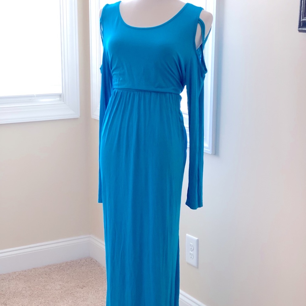 Great long dress with cold shoulder cut outs.